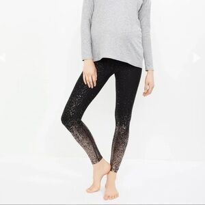 Beyond the Bump Alloy Ombré Metallic Over the Bump Leggings Small